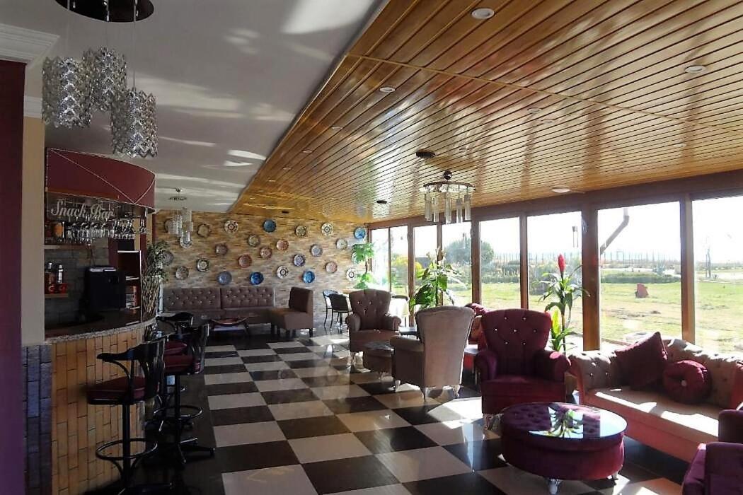 Linda Butik Otel Guemuelduer İzmir Luaran gambar